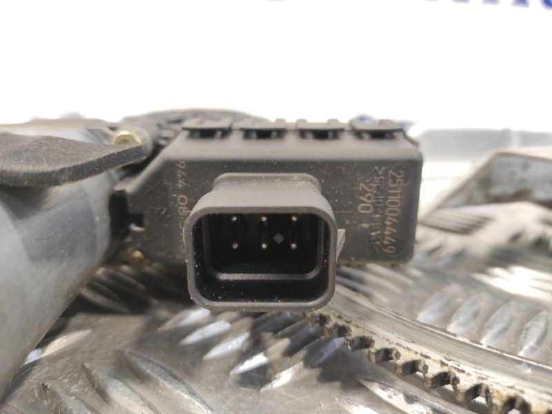 Recambio de elevalunas delantero derecho para opel astra g berlina 2.0 dti referencia OEM IAM 90521882  119951200