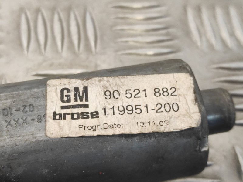 Recambio de elevalunas delantero derecho para opel astra g berlina 2.0 dti referencia OEM IAM 90521882  119951200