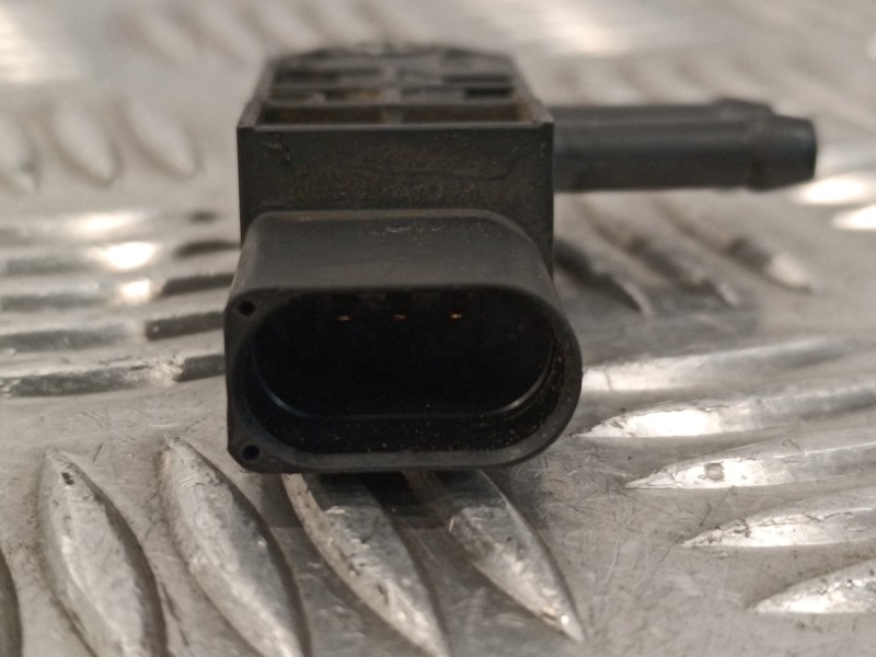 Recambio de sensor presion para volkswagen golf vi (5k1) 2.0 tdi referencia OEM IAM 076906051A  20DPS090