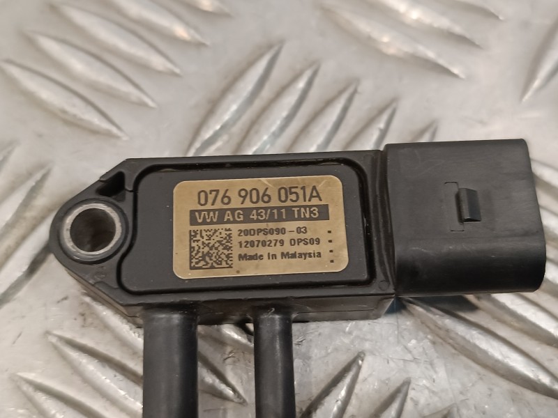 Recambio de sensor presion para volkswagen golf vi (5k1) 2.0 tdi referencia OEM IAM 076906051A  20DPS090