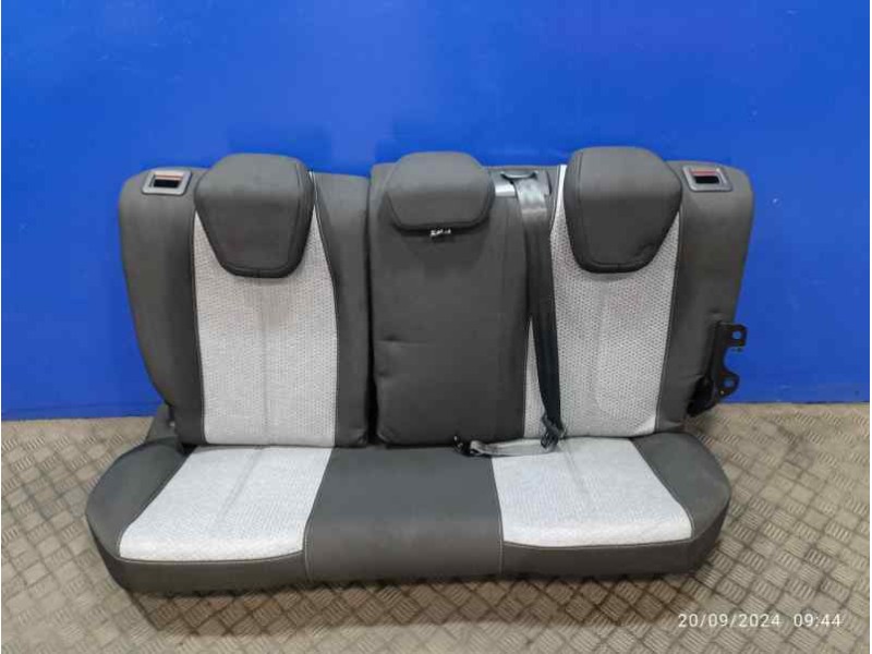 Recambio de asientos traseros para peugeot 208 (p2) referencia OEM IAM 9830578180  