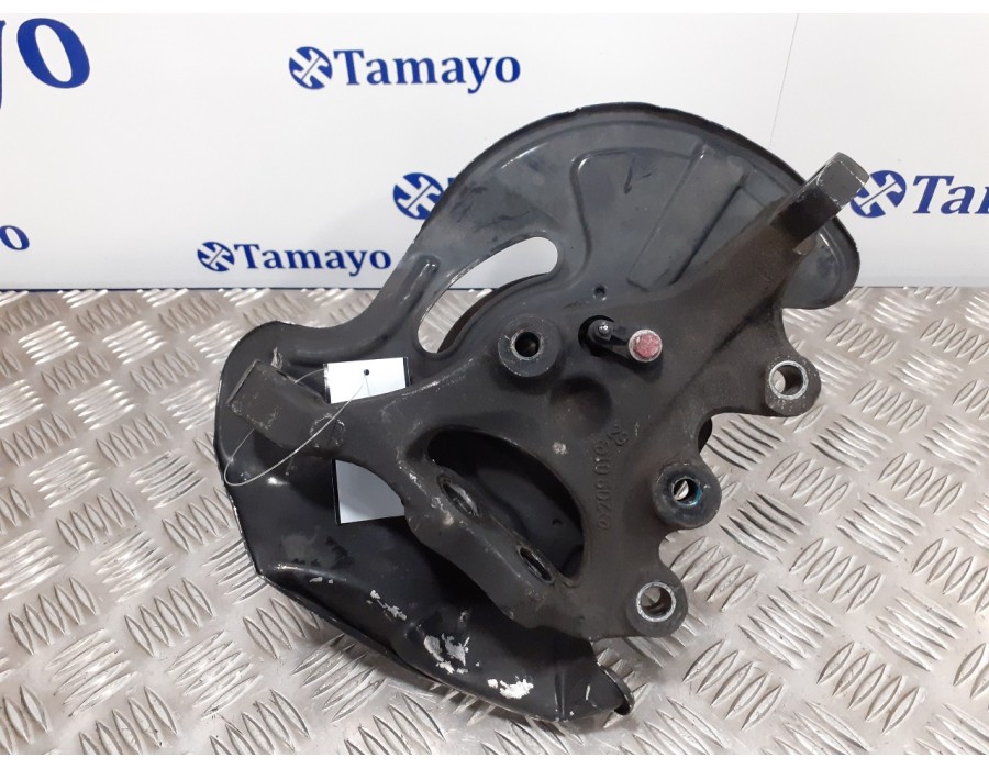 Recambio de mangueta delantera derecha para mercedes-benz clase c (w203) berlina 2.2 cdi cat referencia OEM IAM   