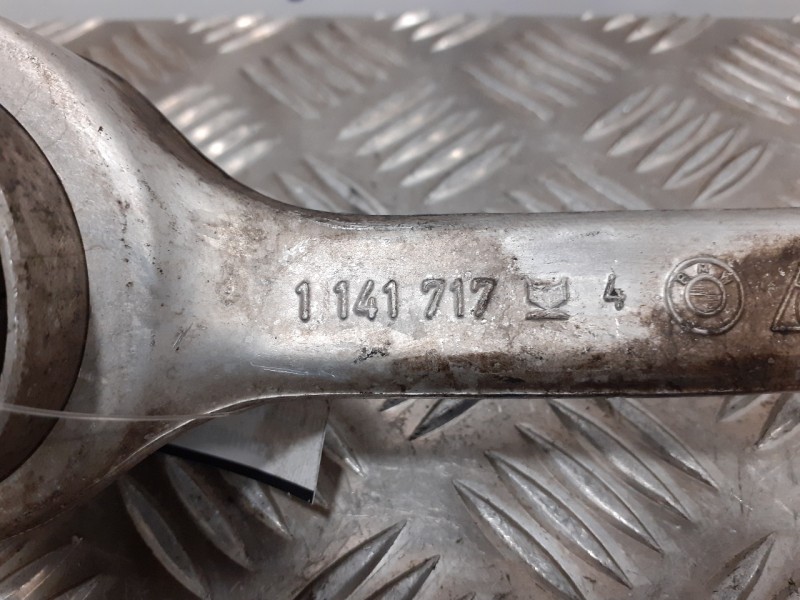 Recambio de brazo suspension inferior delantero izquierdo para bmw serie 5 berlina (e39) 530d referencia OEM IAM 1141717  