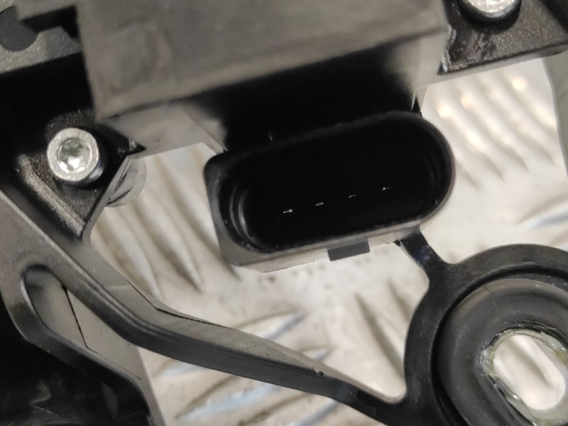 Recambio de motor limpia trasero para volkswagen polo (6r1) 1.6 tdi referencia OEM IAM 0390201216  5K6955711B