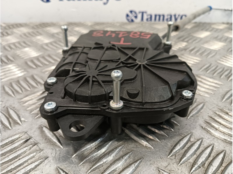 Recambio de motor cierre centralizado porton para land rover discovery sport referencia OEM IAM DK62404C10AE  C07694103