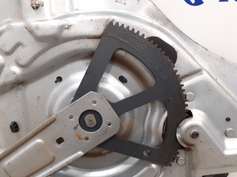 Recambio de elevalunas delantero izquierdo para hyundai tucson (jm) 2.0 crdi cat referencia OEM IAM 824702E010  