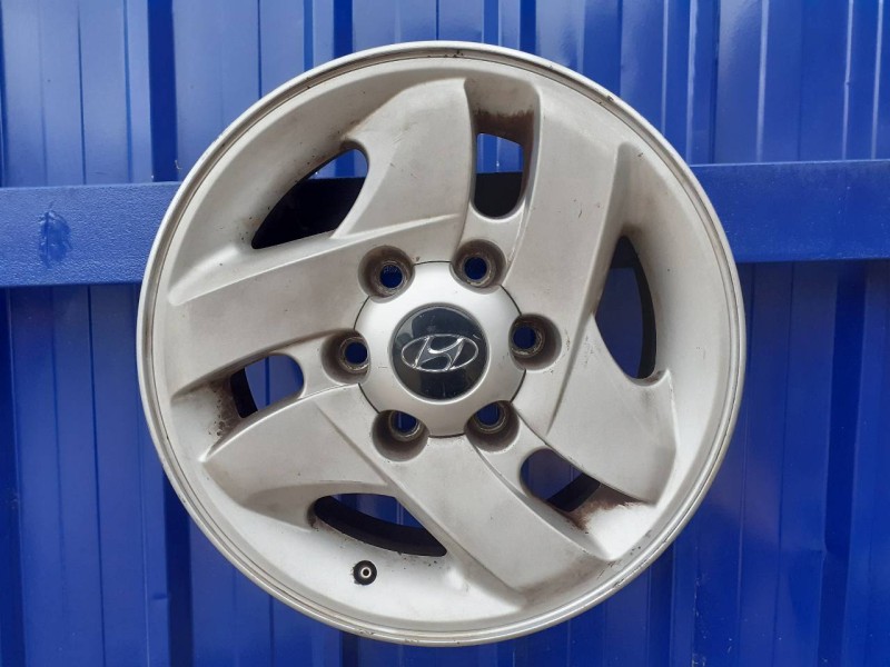 Recambio de llanta para hyundai tucson (jm) referencia OEM IAM 52900H1200  