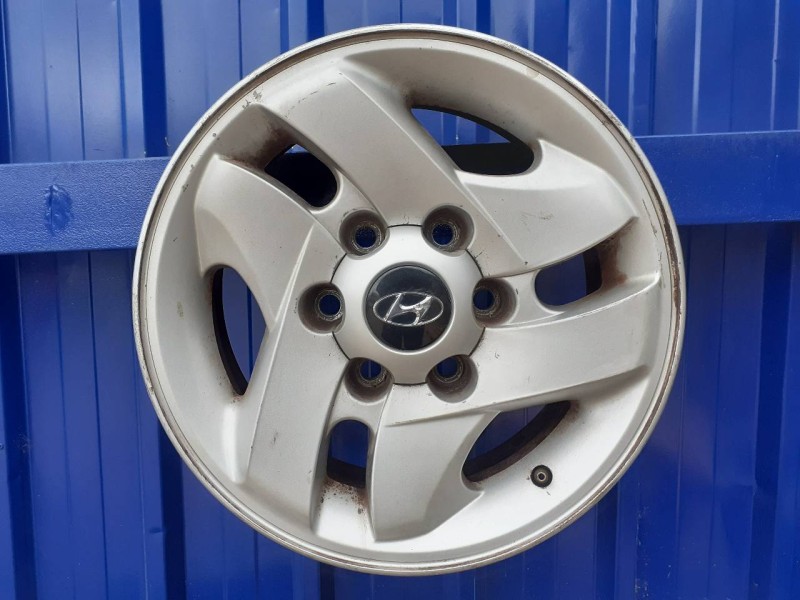 Recambio de llanta para hyundai tucson (jm) referencia OEM IAM 52900H1200  