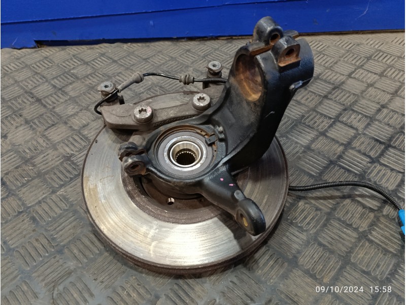 Recambio de mangueta delantera derecha para peugeot 2008 (--.2013) 1.2 12v e-thp / puretech referencia OEM IAM   