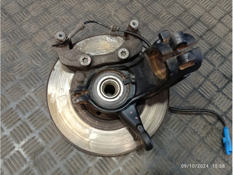 Recambio de mangueta delantera derecha para peugeot 2008 (--.2013) 1.2 12v e-thp / puretech referencia OEM IAM   