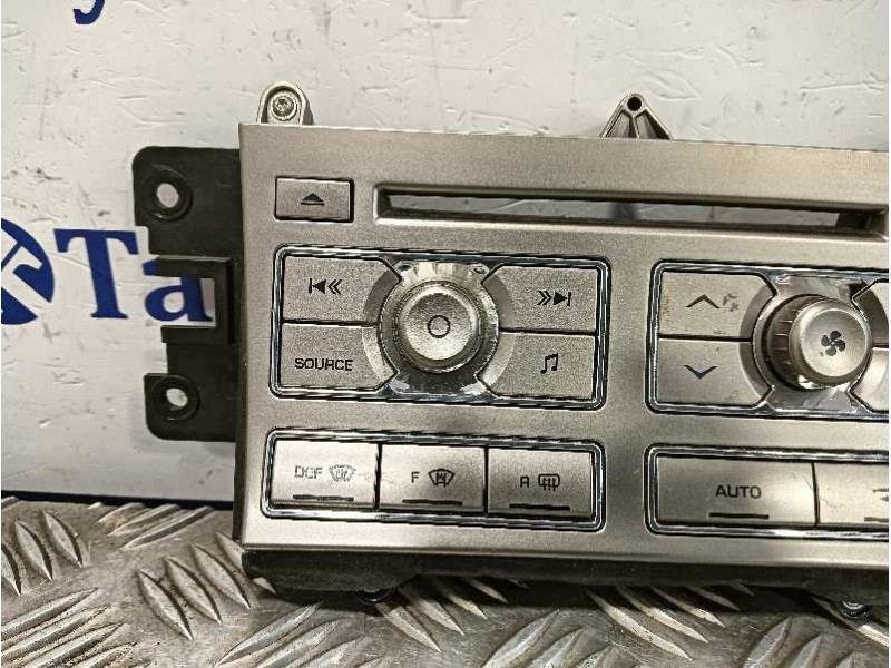 Recambio de mando climatizador para jaguar xf 3.0 v6 diesel cat referencia OEM IAM 8X2318C858AG  