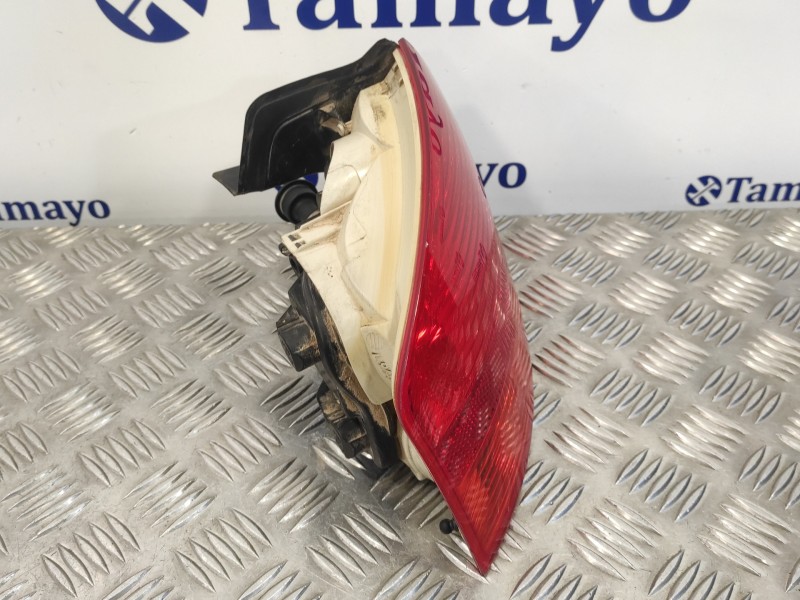 Recambio de piloto trasero izquierdo para audi a4 berlina (8e) 2.0 tdi referencia OEM IAM L965069  