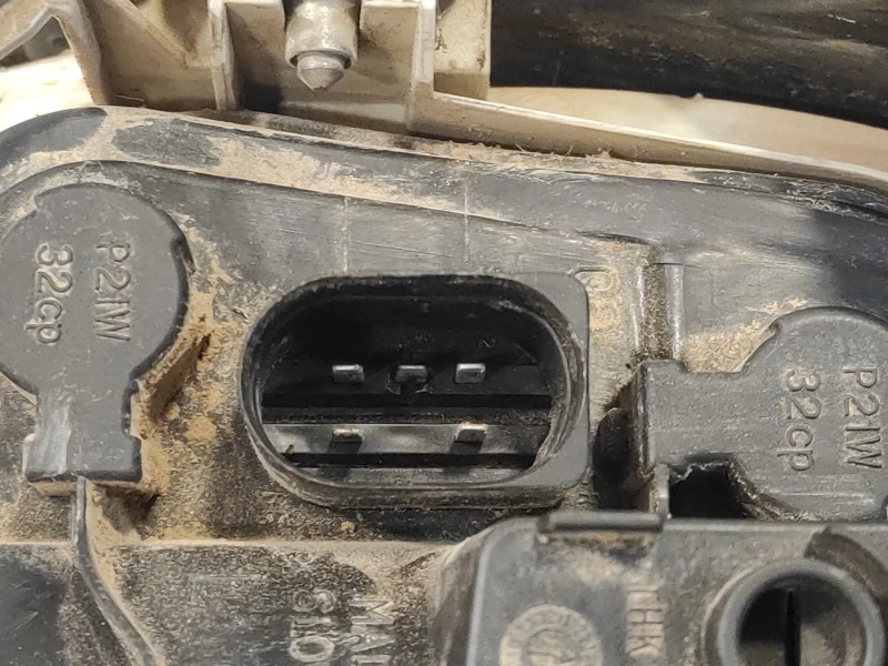 Recambio de piloto trasero izquierdo para audi a4 berlina (8e) 2.0 tdi referencia OEM IAM L965069  