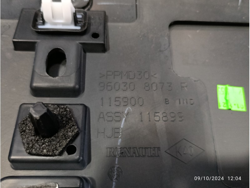 Recambio de aleron trasero para renault captur ii 1.3 tce referencia OEM IAM 960308073R  