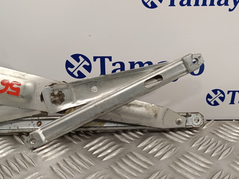 Recambio de elevalunas delantero derecho para suzuki jimny sn (fj) 1.3 16v cat referencia OEM IAM 8343081A10  0621009211