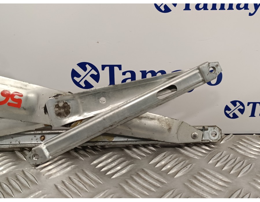 Recambio de elevalunas delantero derecho para suzuki jimny sn (fj) 1.3 16v cat referencia OEM IAM 8343081A10  0621009211