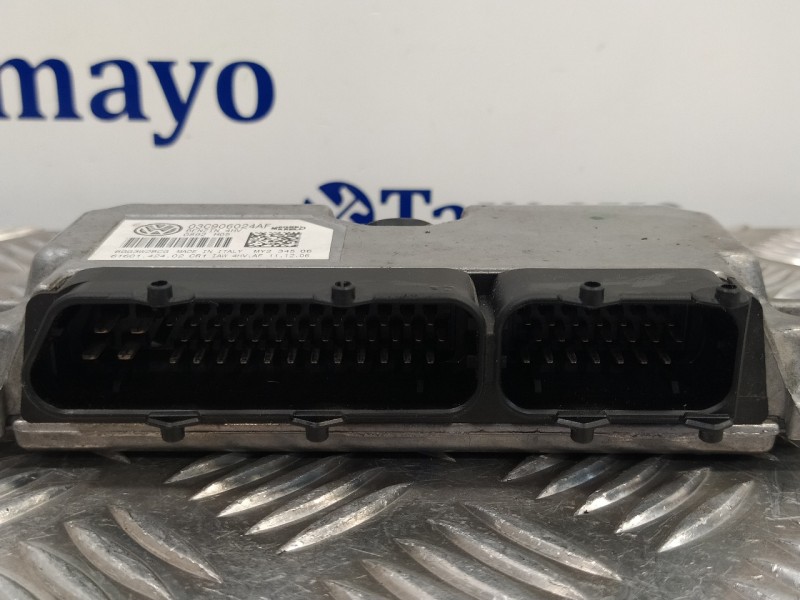 Recambio de centralita motor uce para seat ibiza (6l1) 1.4 16v referencia OEM IAM 03C906024AF  