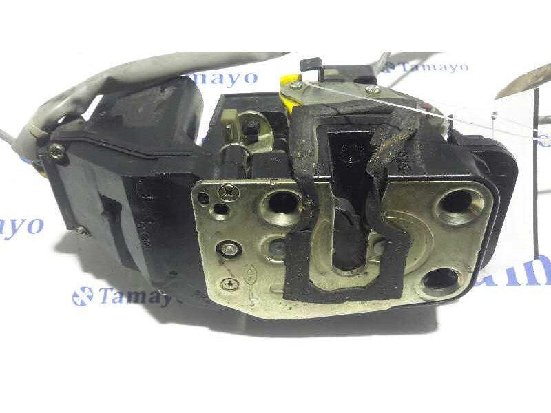 Recambio de cerradura puerta delantera derecha para kia carens (un) referencia OEM IAM   