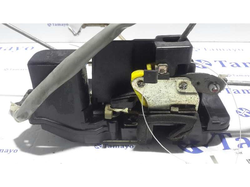 Recambio de cerradura puerta delantera derecha para kia carens (un) referencia OEM IAM   