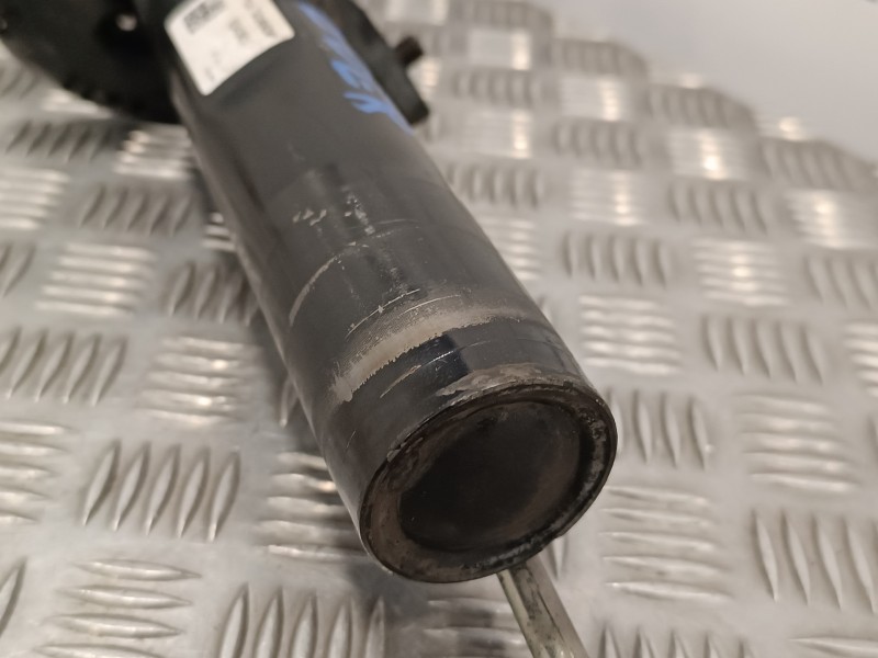 Recambio de amortiguador delantero derecho para seat ateca (kh7) 1.6 tdi referencia OEM IAM 5Q3413031G  