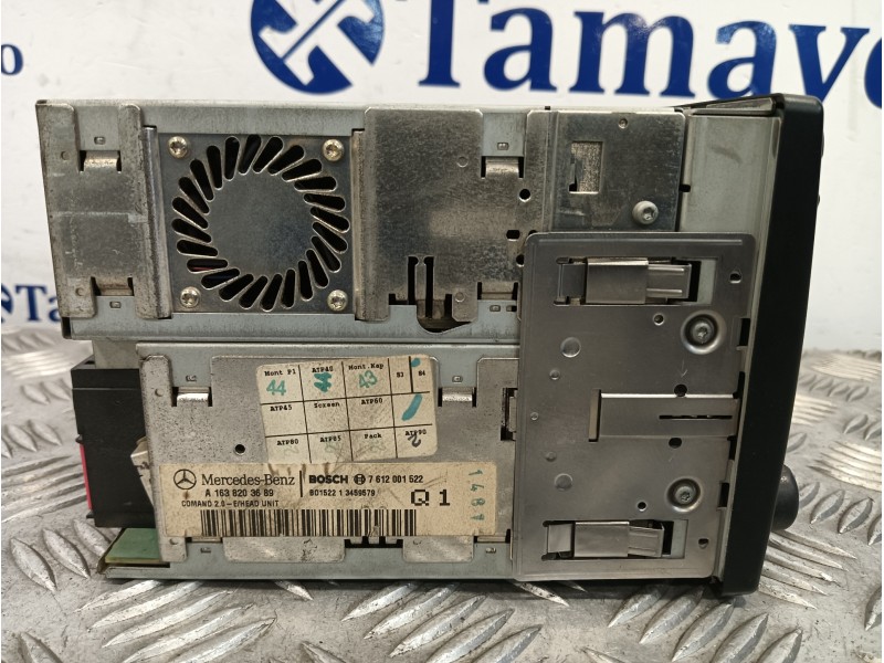 Recambio de sistema audio / radio cd para mercedes-benz clase m (w163) referencia OEM IAM A1638203689 8618001400 7612001522