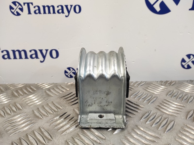 Recambio de soporte motor para volkswagen t5 transporter/furgoneta 2.5 tdi referencia OEM IAM   