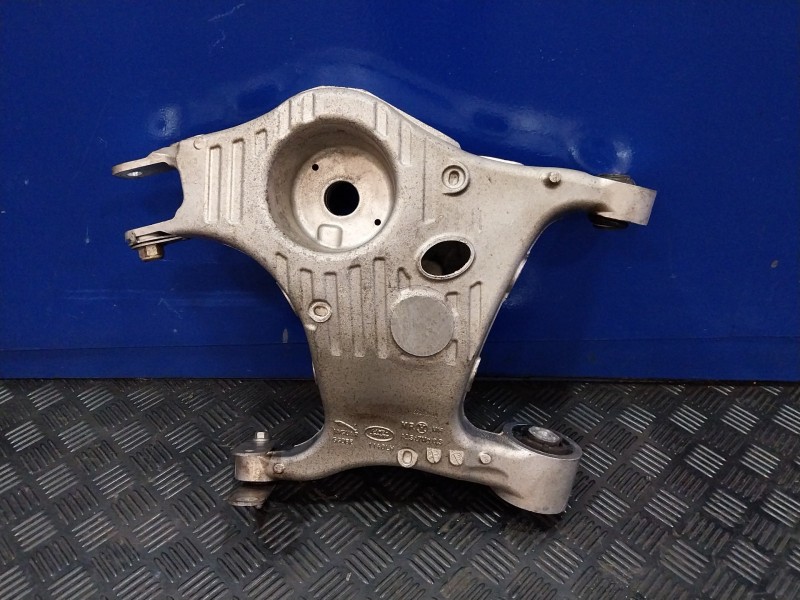 Recambio de brazo suspension inferior trasero izquierdo para land rover discovery sport referencia OEM IAM FK725B53AG  