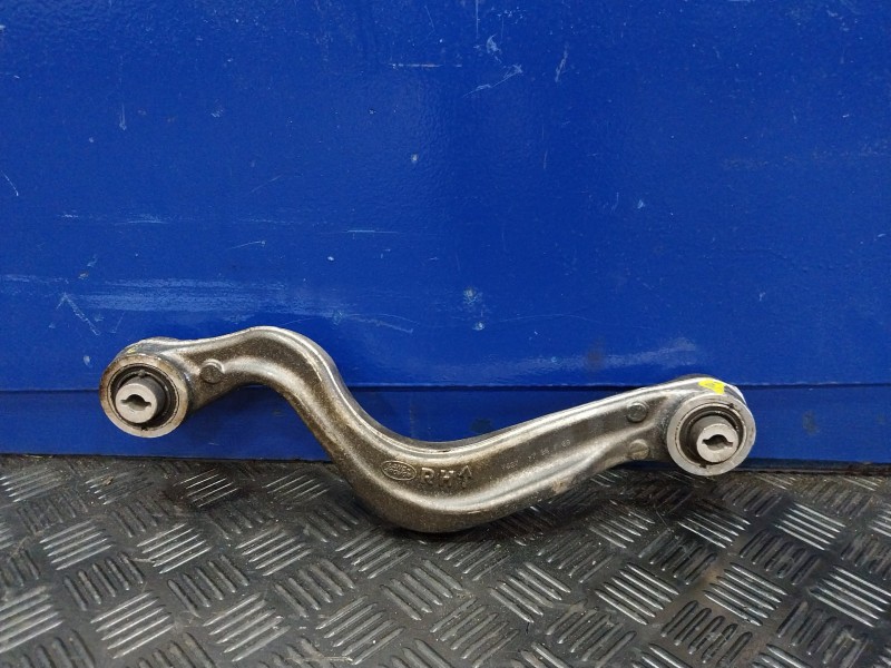 Recambio de brazo suspension superior trasero derecho para land rover discovery sport referencia OEM IAM FK725B672AC  
