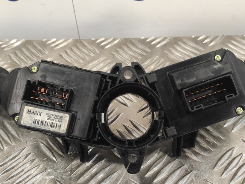 Recambio de mando multifuncion para ssangyong tivoli premium 4x2 referencia OEM IAM 8591035170  6353MM1000