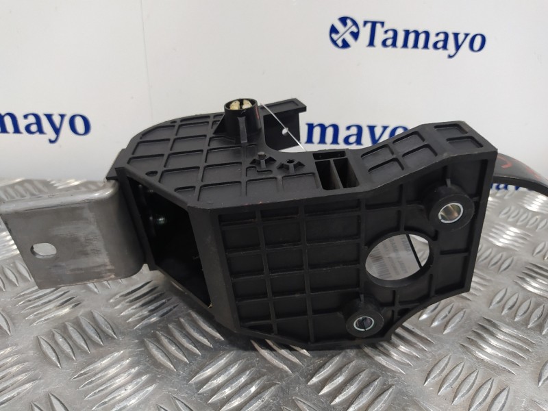 Recambio de pedal embrague para ssangyong tivoli premium 4x2 referencia OEM IAM   
