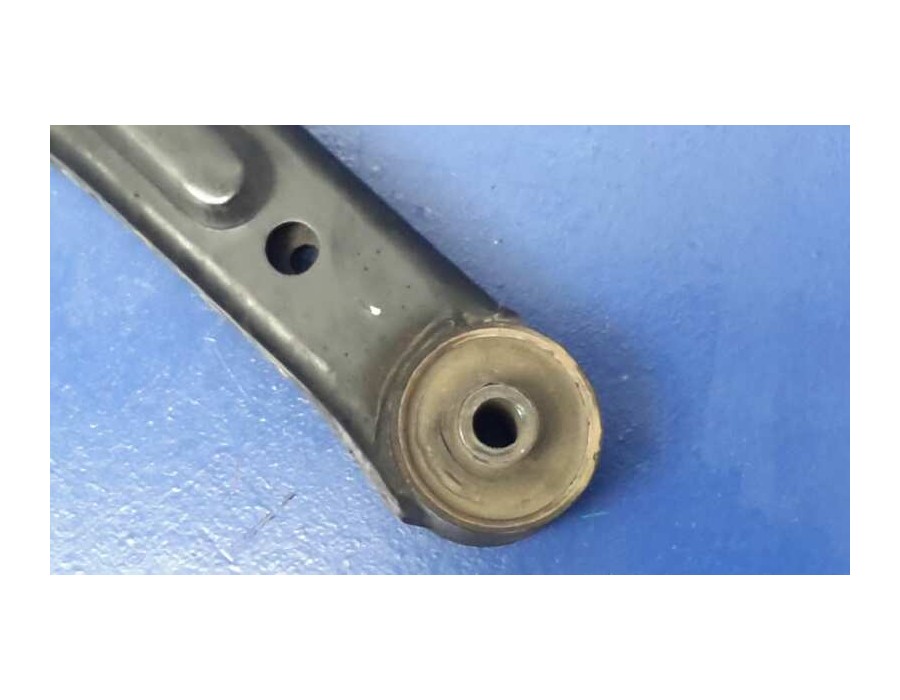 Recambio de brazo suspension inferior delantero izquierdo para ford transit caja cerrada ´06 referencia OEM IAM 053FB  