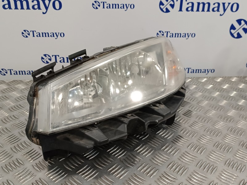 Recambio de faro izquierdo para renault megane ii classic berlina 1.9 dci diesel referencia OEM IAM 8200073220J  89306990