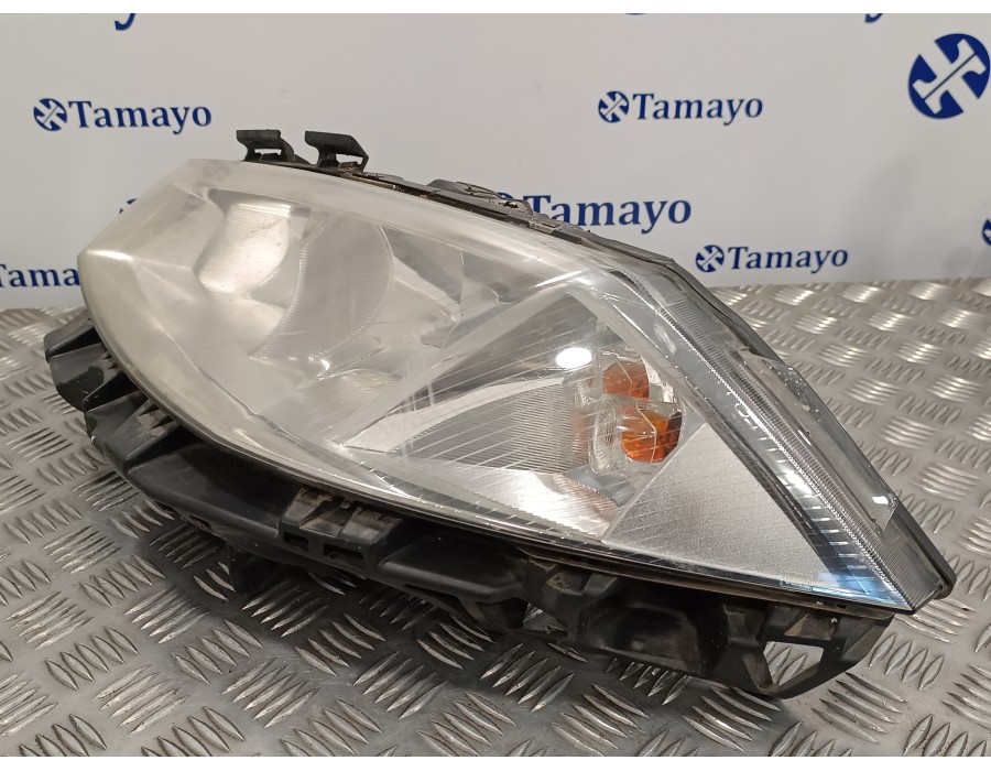 Recambio de faro izquierdo para renault megane ii classic berlina 1.9 dci diesel referencia OEM IAM 8200073220J  89306990