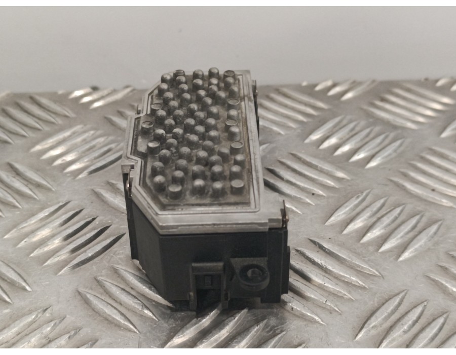 Recambio de resistencia calefaccion para volkswagen passat variant (365) 2.0 tdi dpf referencia OEM IAM 3C0907521F 997164W F0110