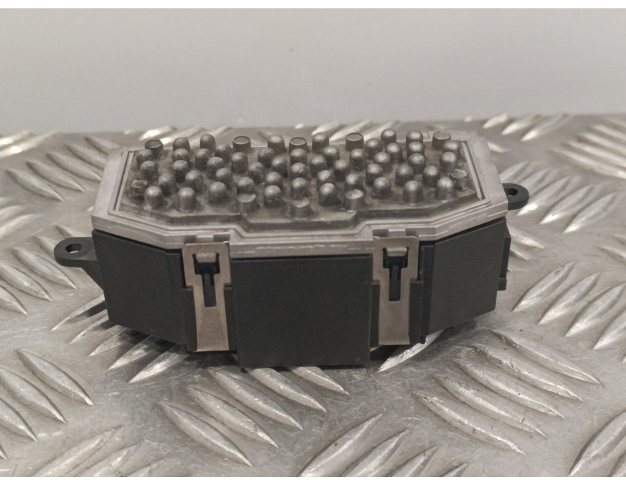 Recambio de resistencia calefaccion para volkswagen passat variant (365) 2.0 tdi dpf referencia OEM IAM 3C0907521F 997164W F0110