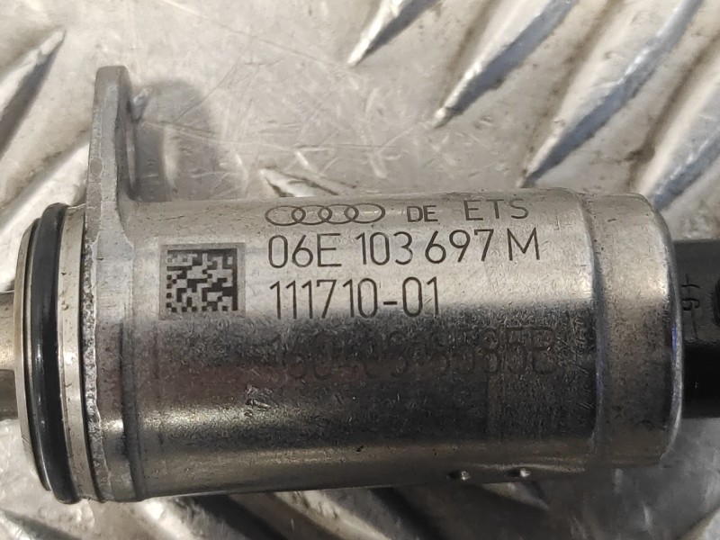Recambio de valvula para audi s3 (8v1) 2.0 16v tfsi referencia OEM IAM 06E103697M  