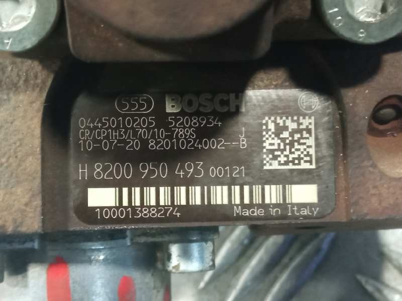 Recambio de bomba inyeccion para renault trafic caja cerrada (ab 4.01) referencia OEM IAM 8200950493  0445010205