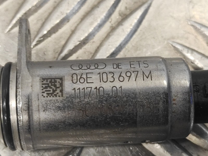 Recambio de valvula para audi s3 (8v1) 2.0 16v tfsi referencia OEM IAM 06E103697M  