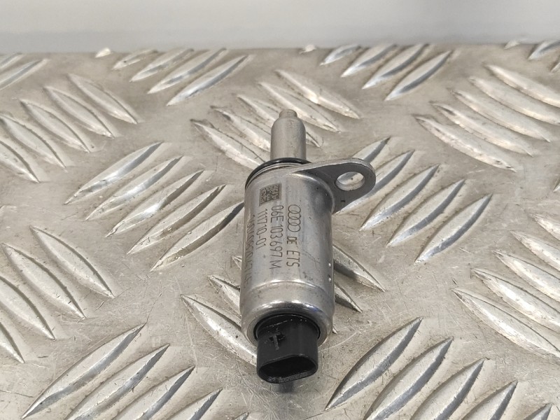 Recambio de valvula para audi s3 (8v1) 2.0 16v tfsi referencia OEM IAM 06E103697M  