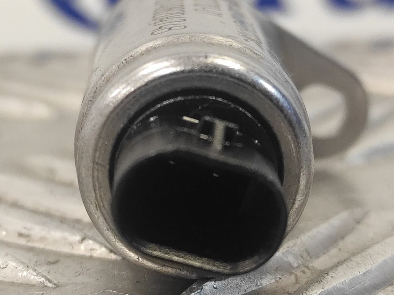 Recambio de valvula para audi s3 (8v1) 2.0 16v tfsi referencia OEM IAM 06E103697M  