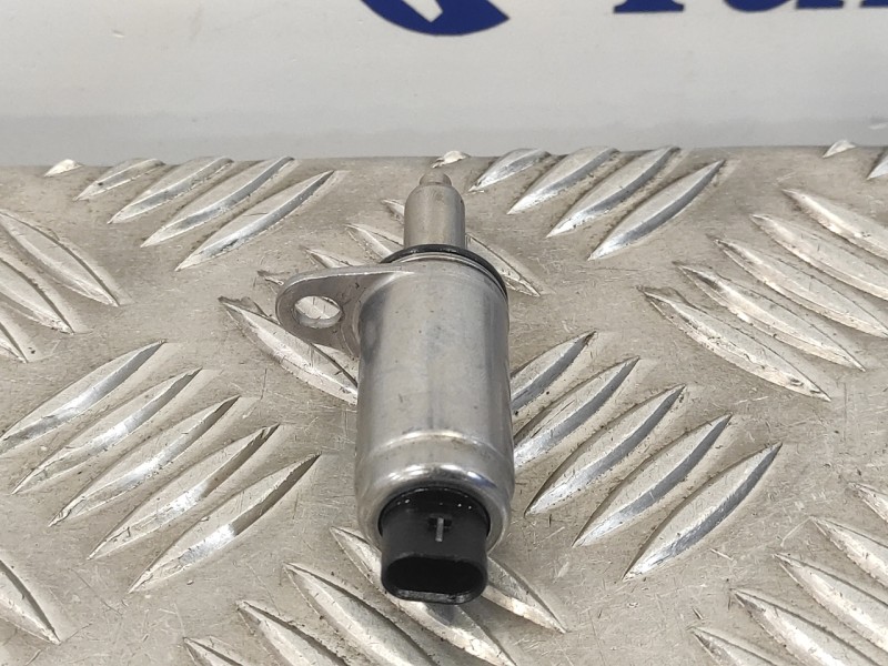 Recambio de valvula para audi s3 (8v1) 2.0 16v tfsi referencia OEM IAM 06E103697M  
