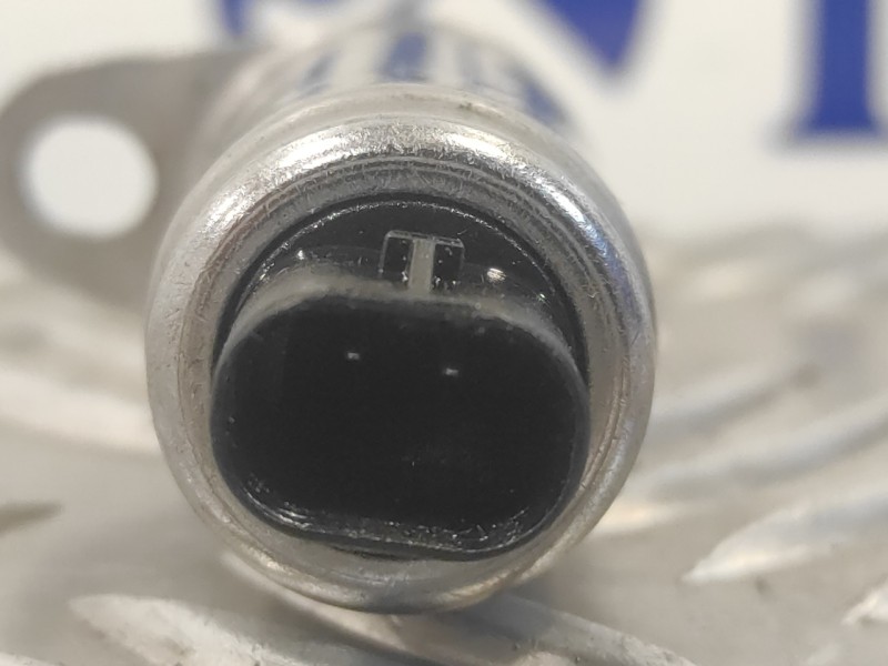 Recambio de valvula para audi s3 (8v1) 2.0 16v tfsi referencia OEM IAM 06E103697M  