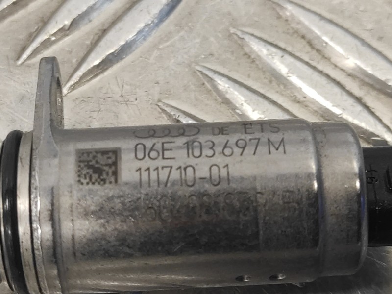 Recambio de valvula para audi s3 (8v1) 2.0 16v tfsi referencia OEM IAM 06E103697M  