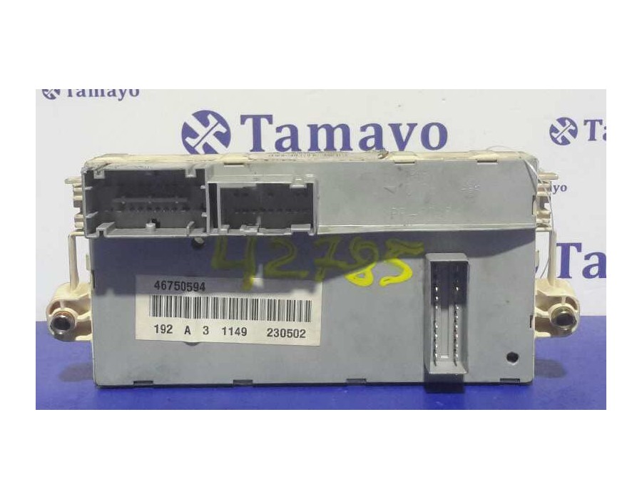 Recambio de caja reles / fusibles para fiat stilo (192) 1.9 jtd 80 active referencia OEM IAM 46750594  192A31149