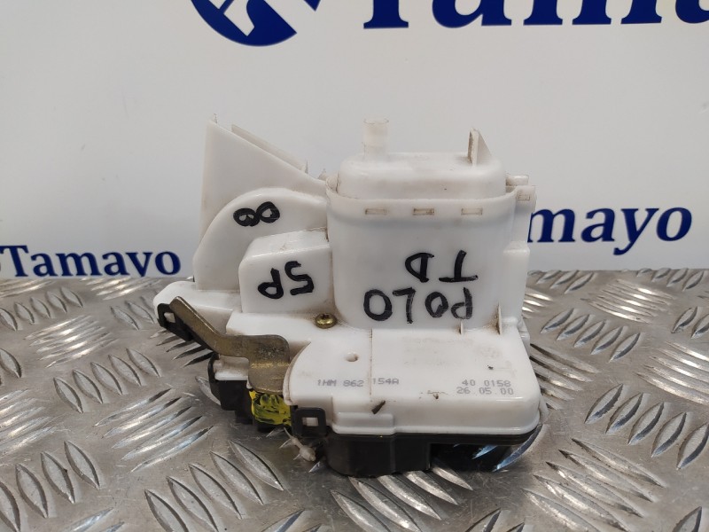 Recambio de cerradura puerta trasera derecha para volkswagen polo berlina (6n2) referencia OEM IAM 6N4839016C  ZSB6N4839016C