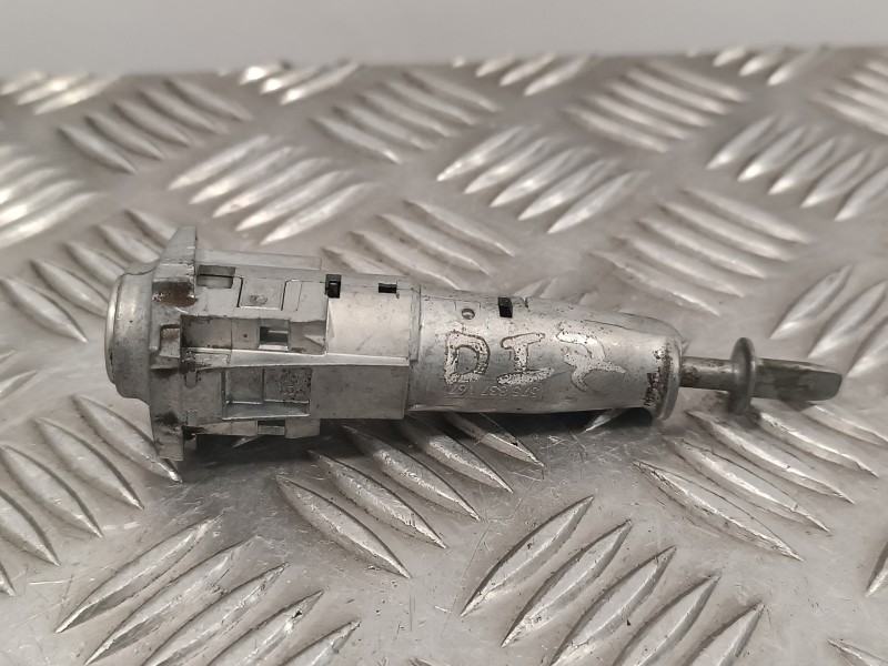 Recambio de bombin puerta delantera izquierda para seat ateca (kh7) 1.6 tdi referencia OEM IAM 575837167  