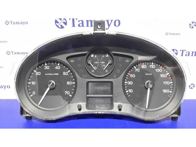 Recambio de cuadro instrumentos para renault trafic (desde 5.89) referencia OEM IAM 503001310207  1401106580
