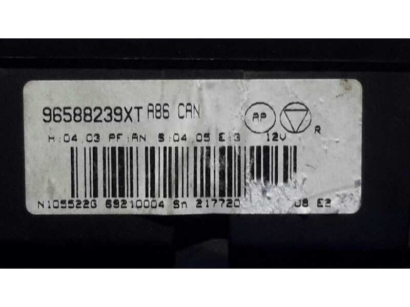 Recambio de mando climatizador para citroën c2 1.1 referencia OEM IAM 96588239XT  