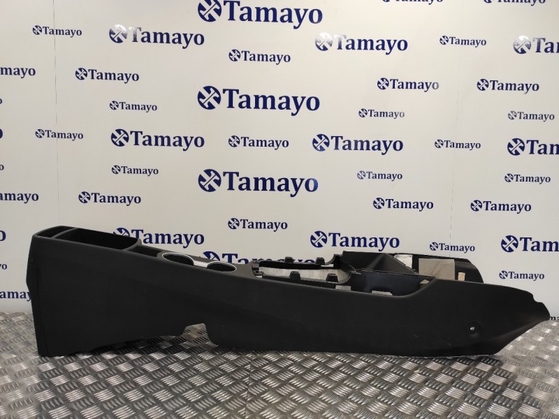 Recambio de consola central para hyundai i30 (gd) 1.4 cat referencia OEM IAM 84610A6000  