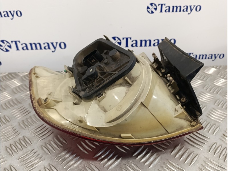 Recambio de piloto trasero izquierdo para volkswagen touareg (7la) 2.5 tdi referencia OEM IAM 7L6945095K  